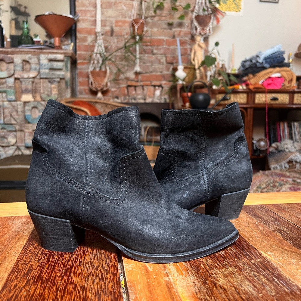 Dolce Vita microsuede booties